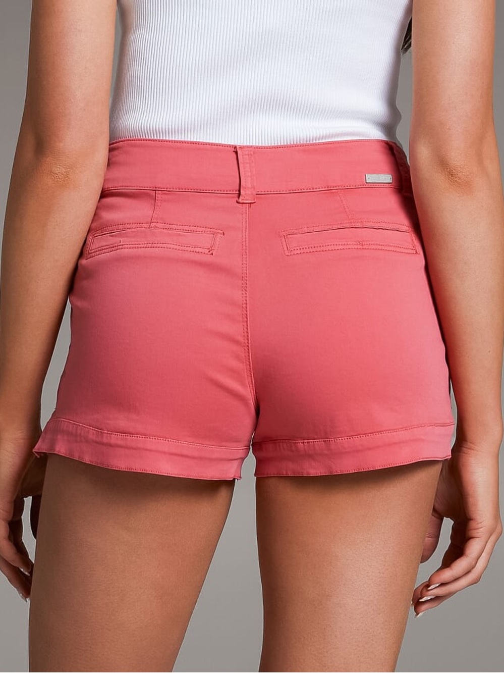 NWT BKE Payton Mid-Rise 2" Stretch Shortie Shorts in Coral Blush (26)